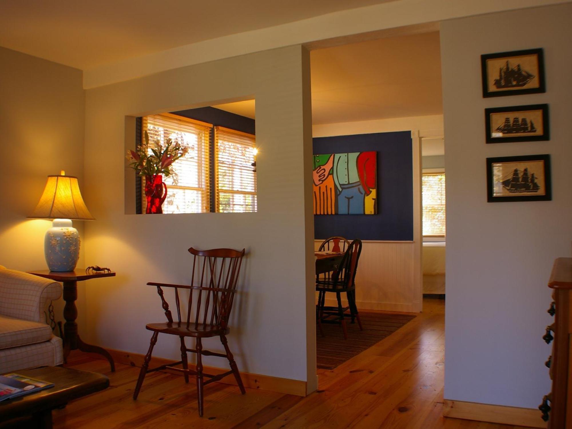 Charles And Charles Mv Bed & Breakfast Vineyard Haven Exterior photo